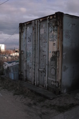 置き去りにされたコンテナ