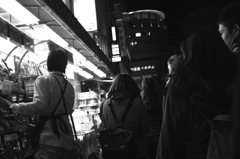 帰り道。独りぼっちの少女。