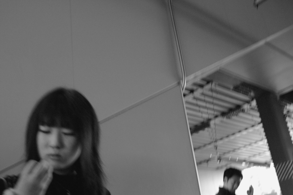 二人の視線