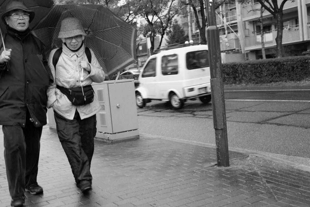 雨の日の二人