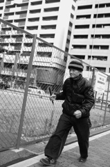 杖を持つが杖を必要としない者