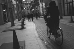 アーケードと自転車