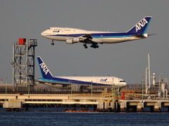 行き交う飛行機