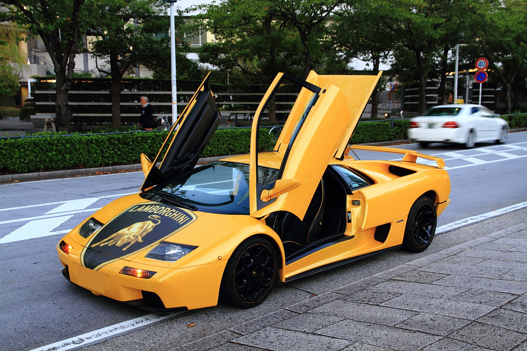 ランボルギーニ