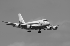 モノクロの最新鋭