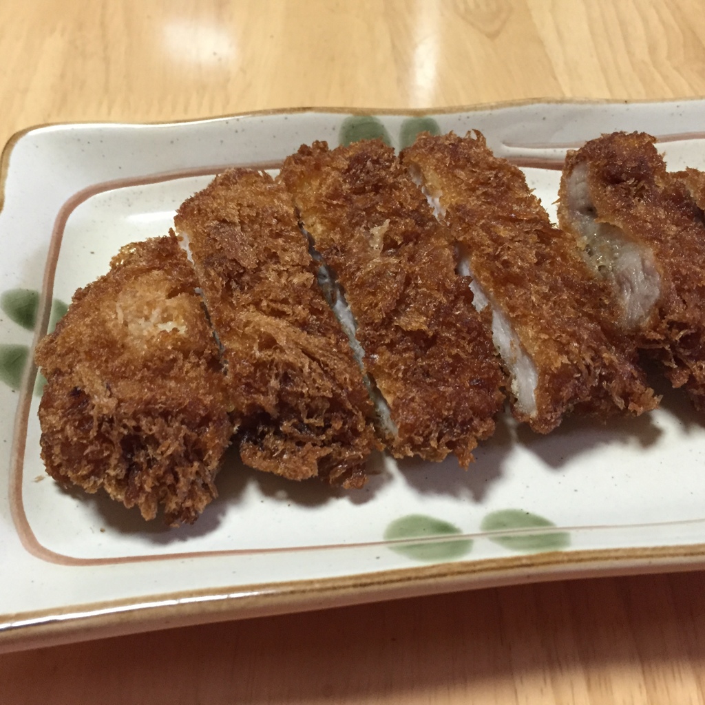 肴　トンカツ