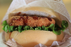 昼食　コロッケバーガー