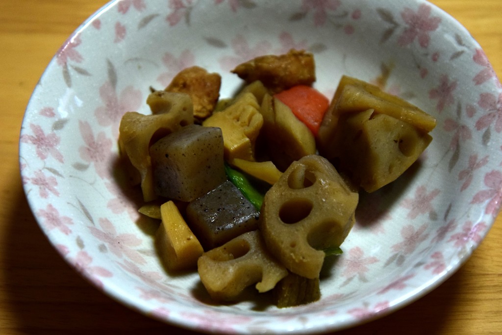 肴　　筑前煮