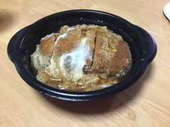 昼食　カツとじ