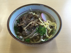 昼食　シシ肉入り立川そば