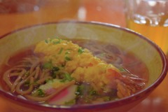 昼食　天ぷらそば