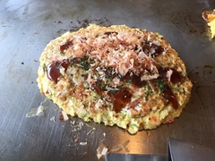 昼食　　お好み焼き　豚玉