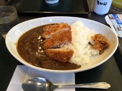 昼食　カツカレー