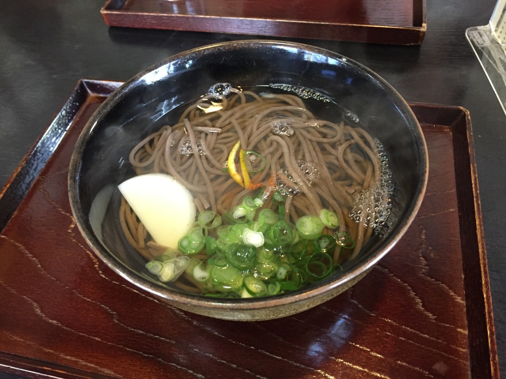昼食　　かけそば