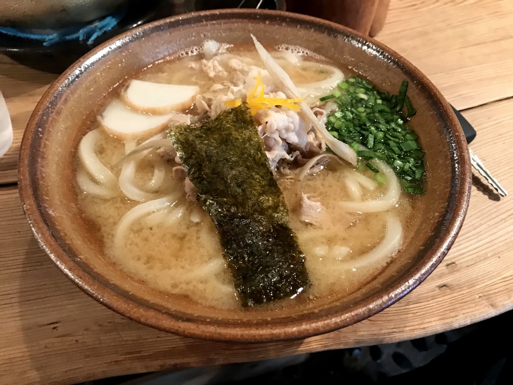 昼食　國虎うどん　味噌味です。