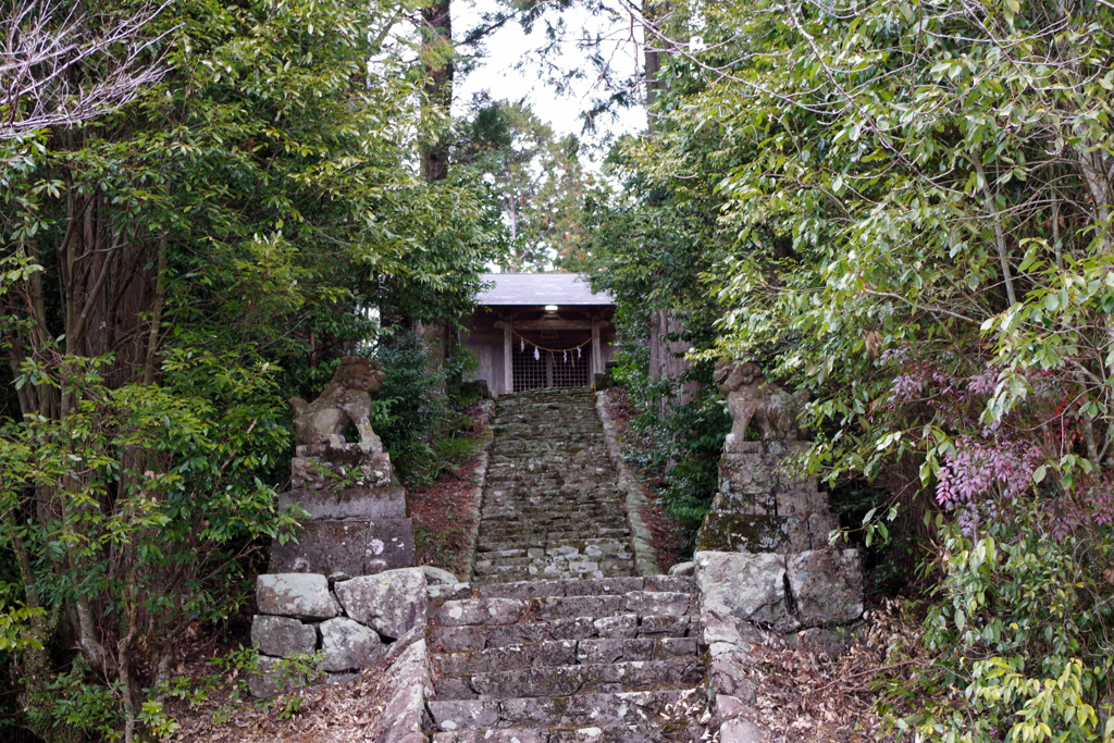仁井田十二所神社