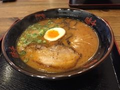 昼食　　ラーメン