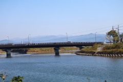 散歩中の　橋