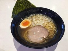 昼食　ラーメン