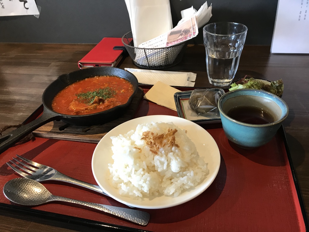昼食　焦がしトリッパーライス