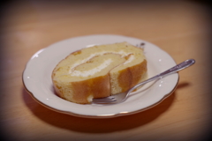 お八つ　ロールケーキ