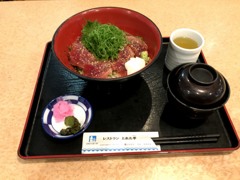 昼食　とさ丼