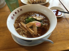 昼食　ラーメン