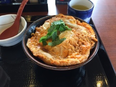 昼食　丸亀製麺の親子丼