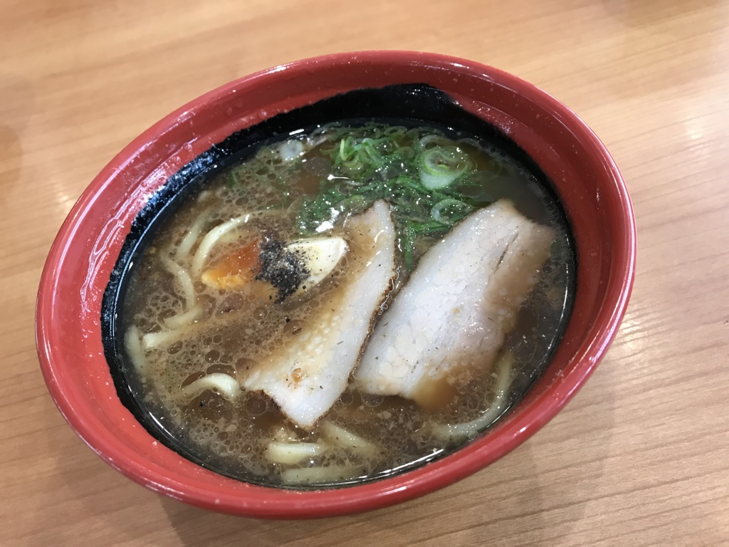 昼食　回転寿司のラーメン
