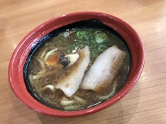 昼食　回転寿司のラーメン