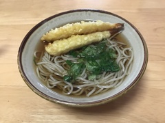 昼食　天ぷらソバ
