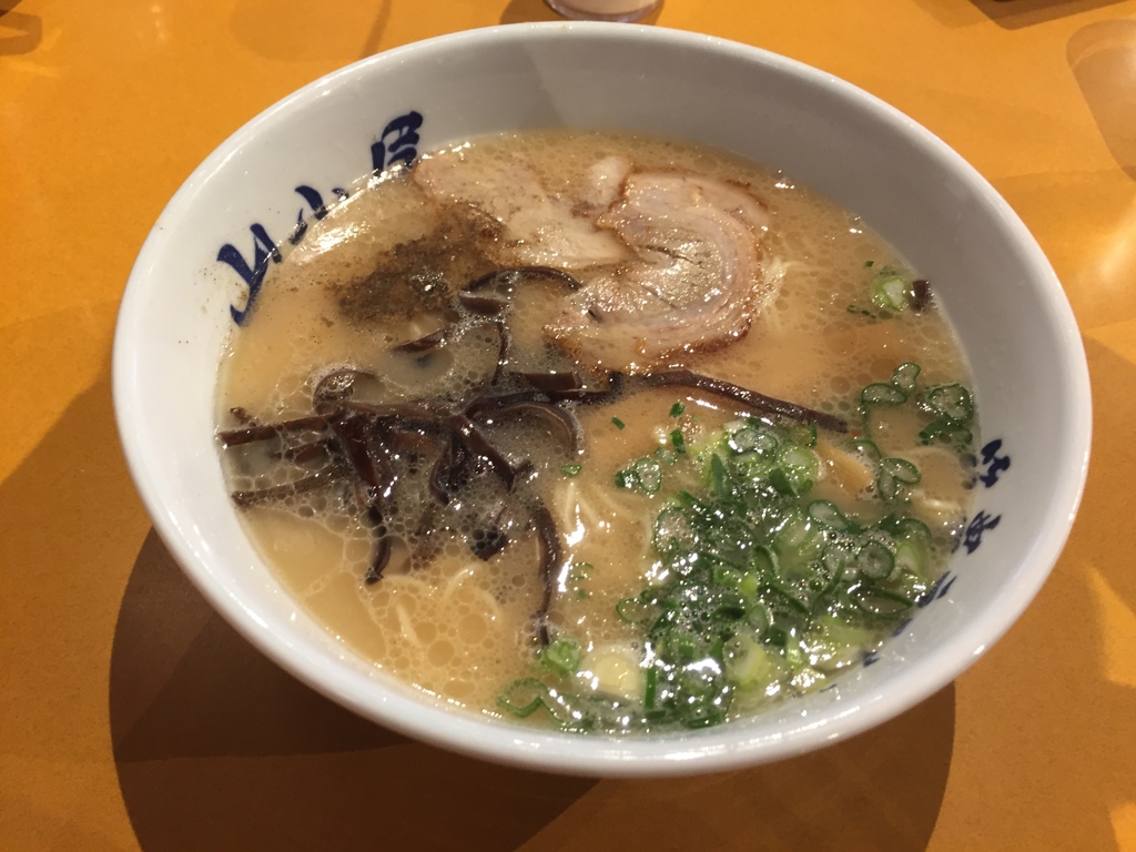 昼食　ラーメン