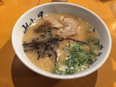 昼食　ラーメン
