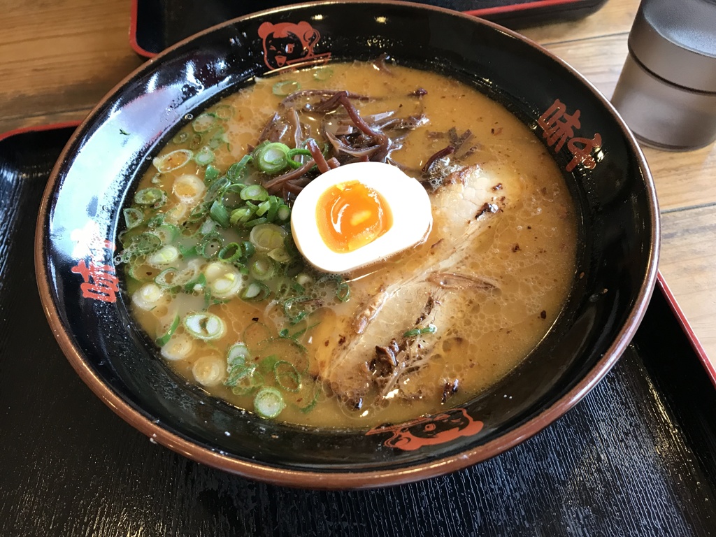 昼食　味千ラーメン