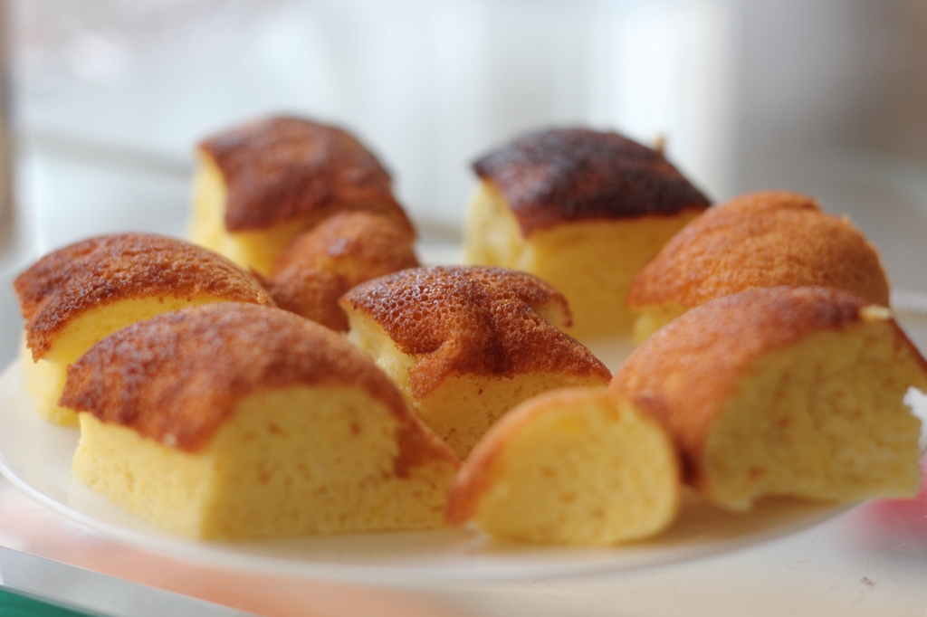 スポンジケーキ