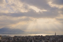 鹿児島にそそぐ朝日