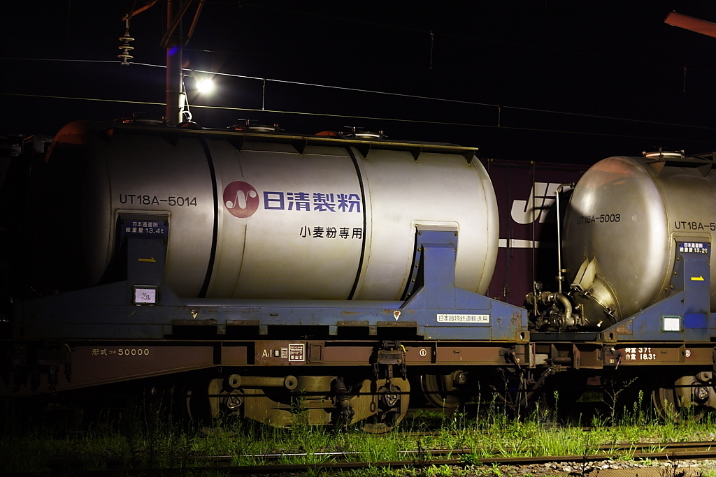 夜の貨物列車4