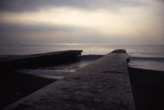 誰もいない茅ヶ崎の海