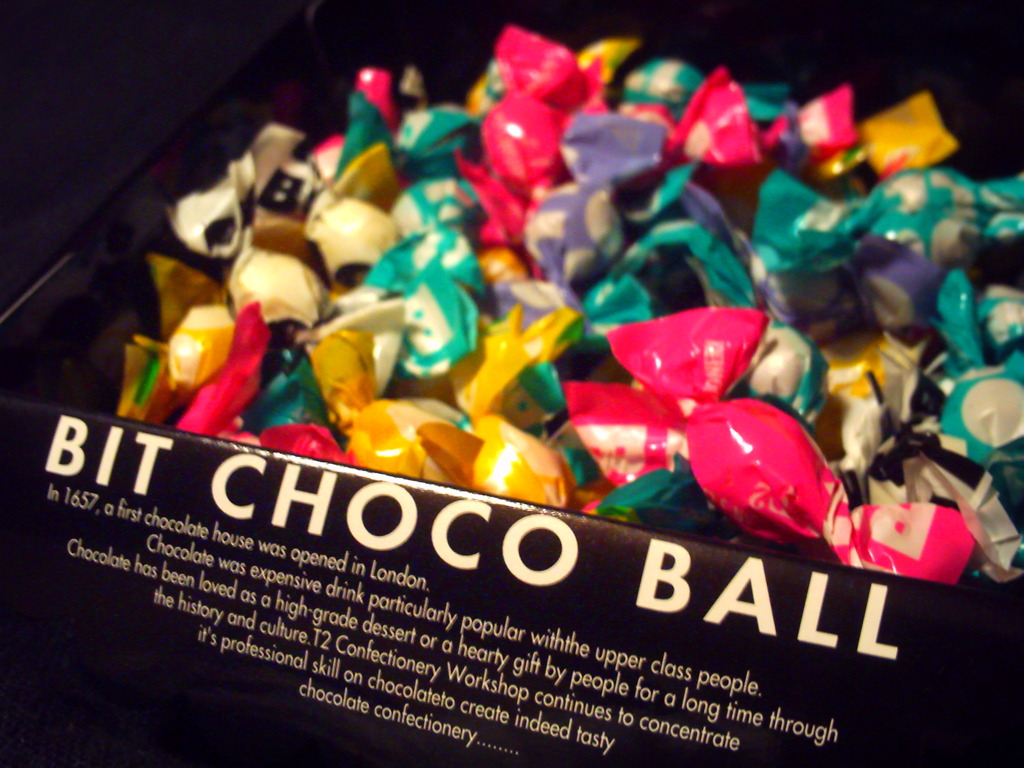 CHOCO BALL