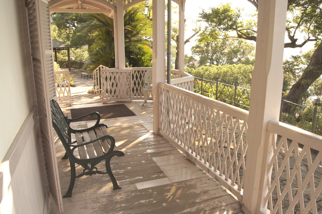 昼下がりのテラス