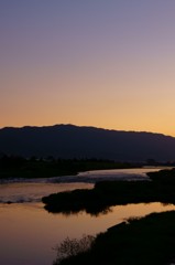 河原の夕景