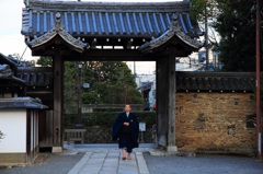 お坊さんが・・・