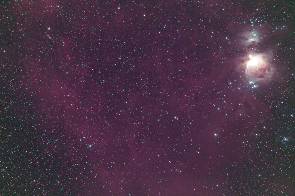 オリオン大星雲とその東に広がる星雲