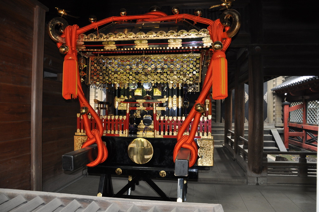 根津神社　本社大神輿