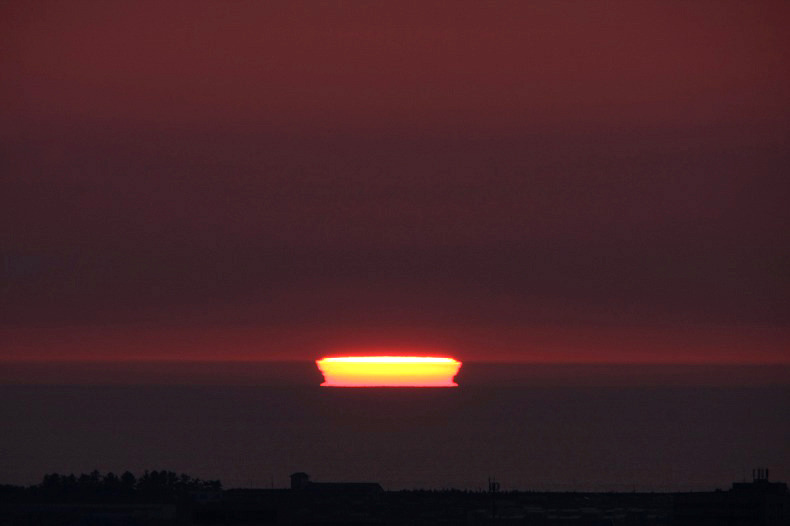 　変形夕陽　C