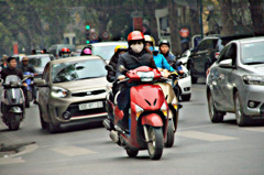 ninjinのハノイ街ある記　バイクひとり乗り　2