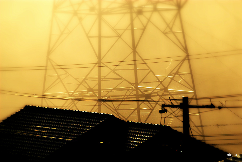 松江百景　霧の朝　送電線　1