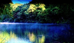 松江百景　朝靄の白鹿谷池