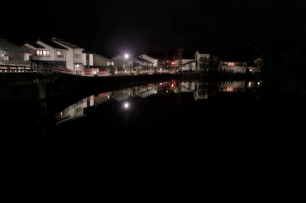 松江百景　堀端の闇に沈む