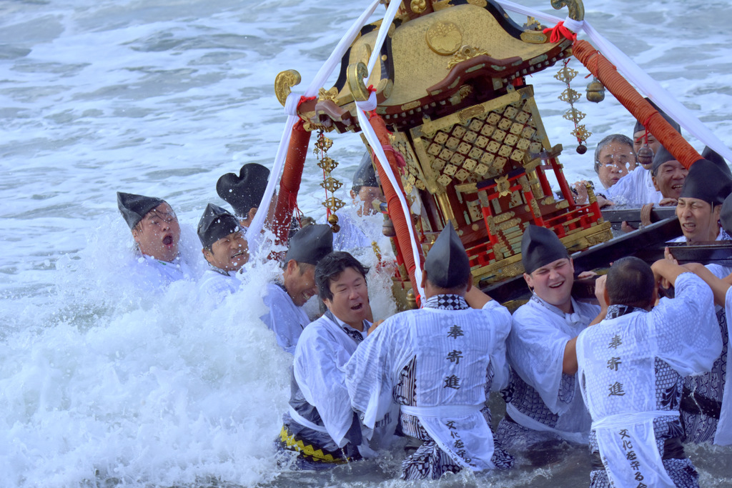 伯耆の国散歩 神輿の海入り6